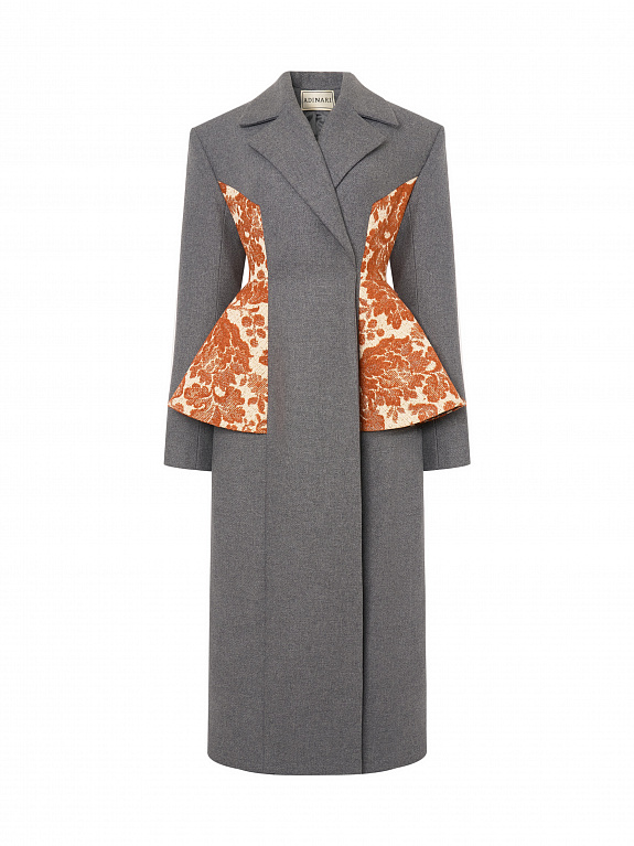 Пальто с баской